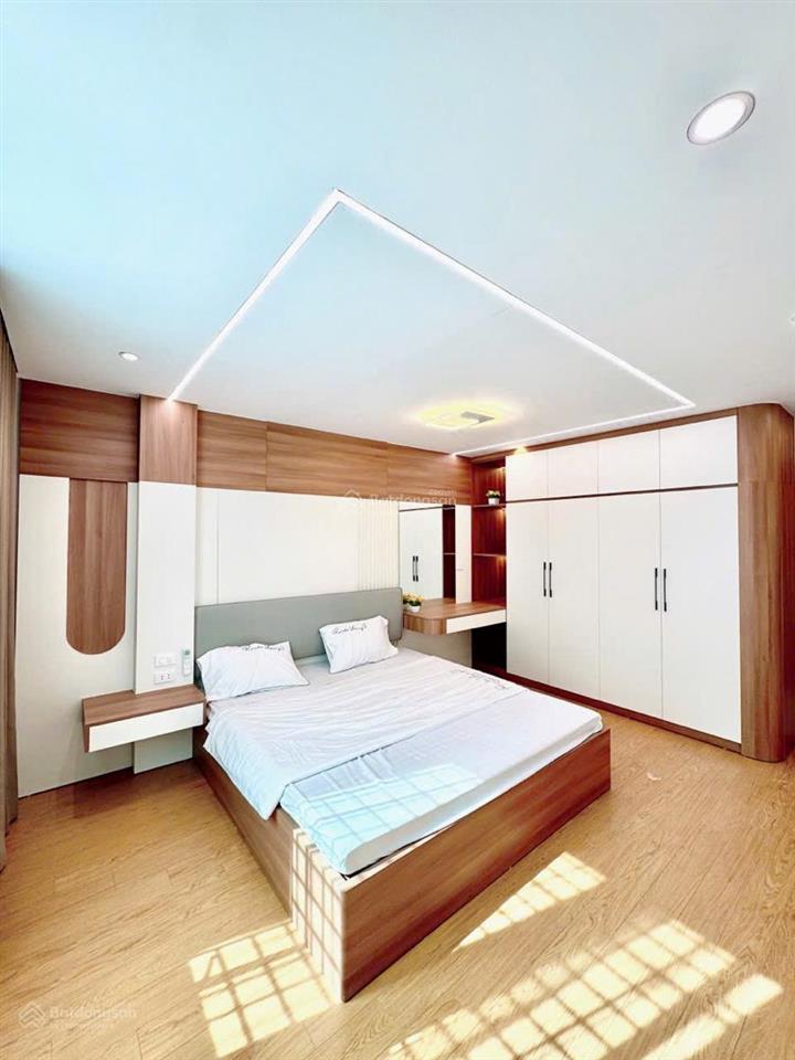 Bán nhà hoàng văn thái 45m2 x 5t, ô tô vô nhà, phân lô quân đội, 2 mặt thoáng, sổ nở hậu