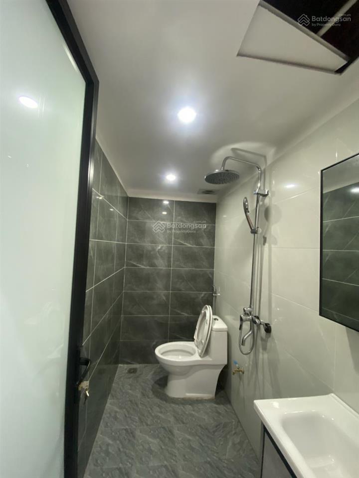 Bán nhà hoàng văn thái 45m2 x 5t, ô tô vô nhà, phân lô quân đội, 2 mặt thoáng, sổ nở hậu