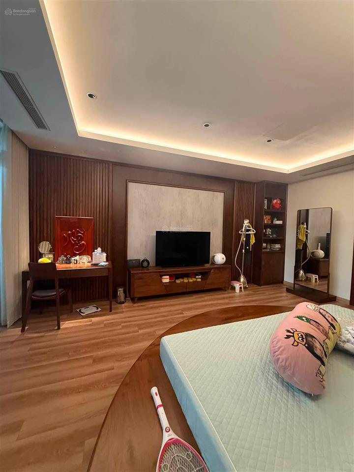 Bán nhà phố nguyễn lân cạnh hồ, 95m2 x 5t, thang máy, nở hậu, view hồ, nhỉnh 32,9 tỷ
