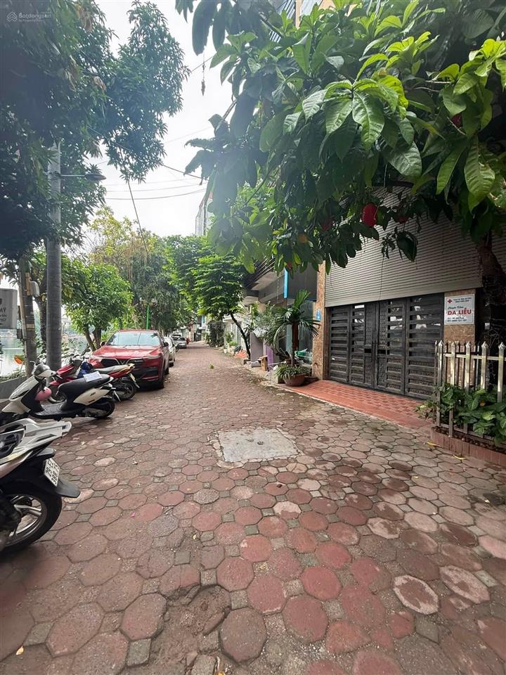 Bán nhà phố nguyễn lân cạnh hồ, 95m2 x 5t, thang máy, nở hậu, view hồ, nhỉnh 32,9 tỷ