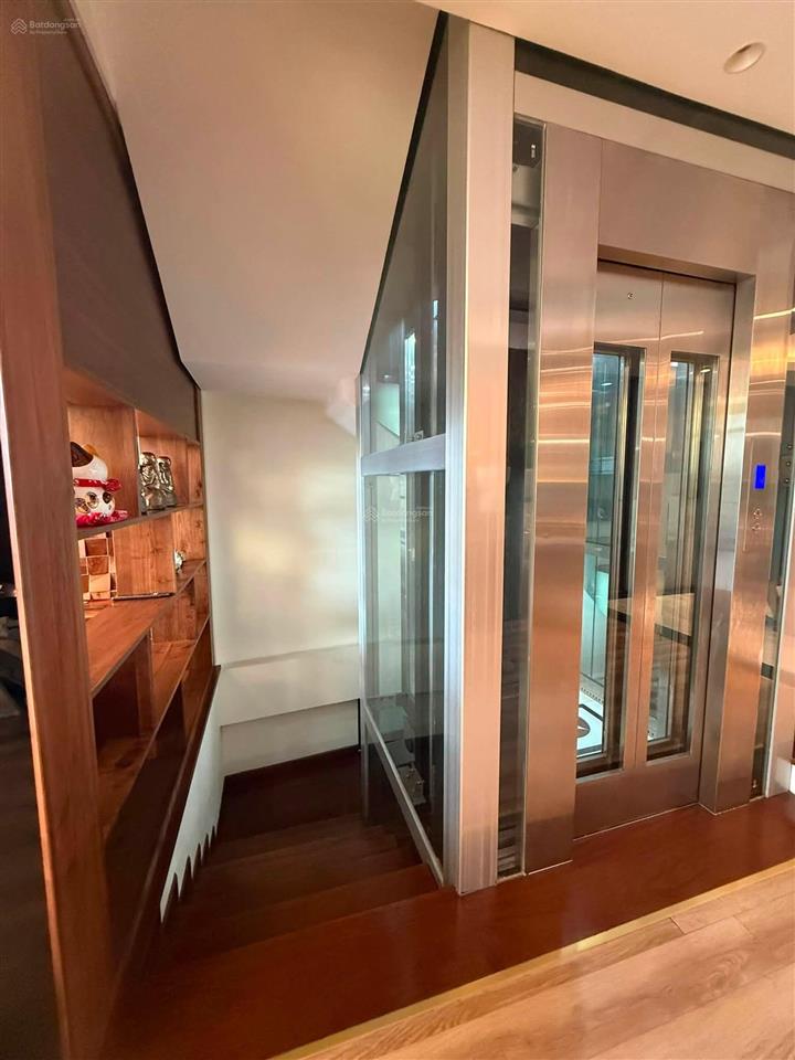 Bán nhà phố nguyễn lân cạnh hồ, 95m2 x 5t, thang máy, nở hậu, view hồ, nhỉnh 32,9 tỷ