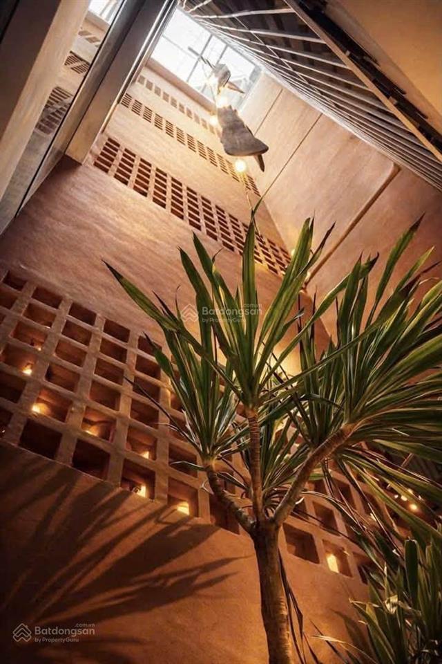 Sốc, giảm 5 tỷ. bán nhà phan đình giót 80m2 x 6 tầng, có thang máy, dòng tiền tốt chỉ 2x tỷ