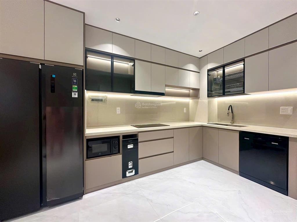 Cho thuê nhanh sky garden,pmh  2pn  1wc  73m2,nội thất mới 100% giá chỉ 23tr/th. 0337 959 ***