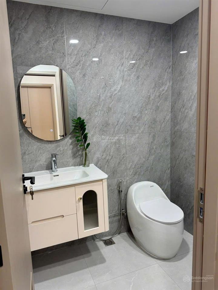 Cho thuê căn hộ the antonia, 2pn, full nội thất cao cấp, view biệt thự, nhà mới 100%  0337 959 ***