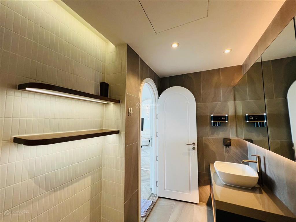 Cho thuê căn hộ the antonia, 2pn, full nội thất cao cấp, view biệt thự, nhà mới 100%  0337 959 ***