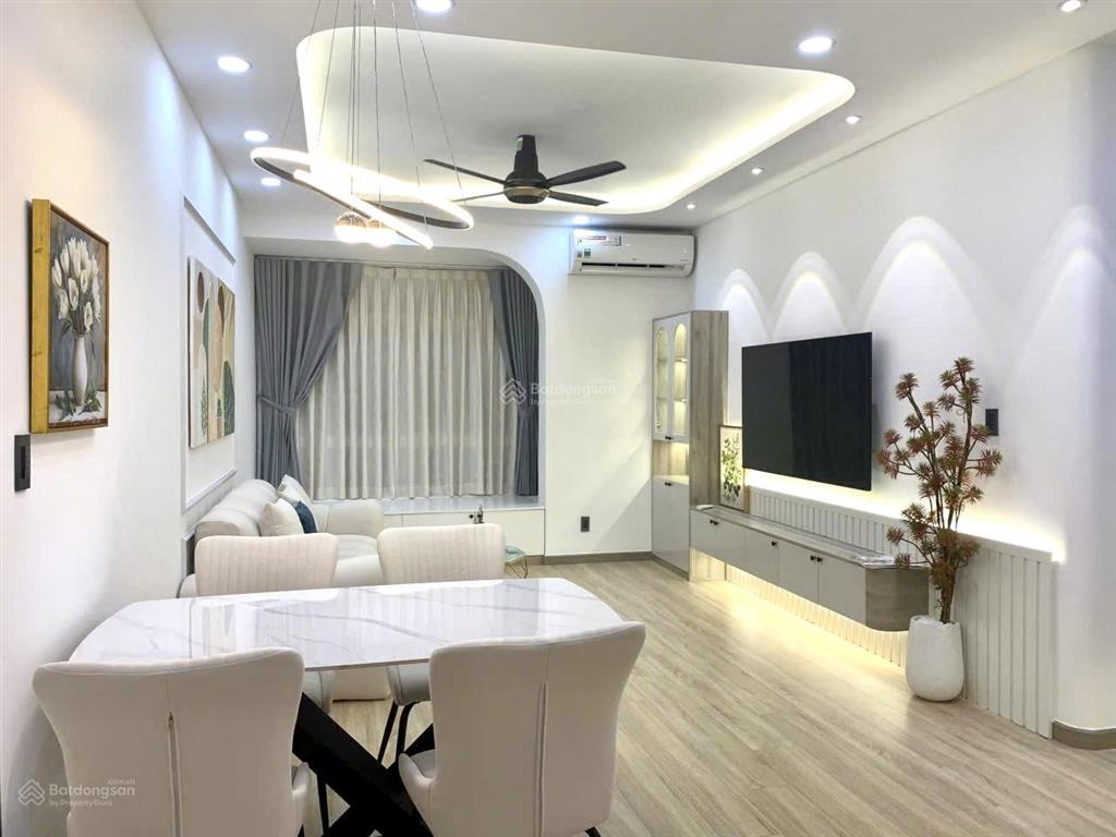 Cho thuê sky garden, 3pn  2wc, 115m2, full nt cao cấp như hình 100%
