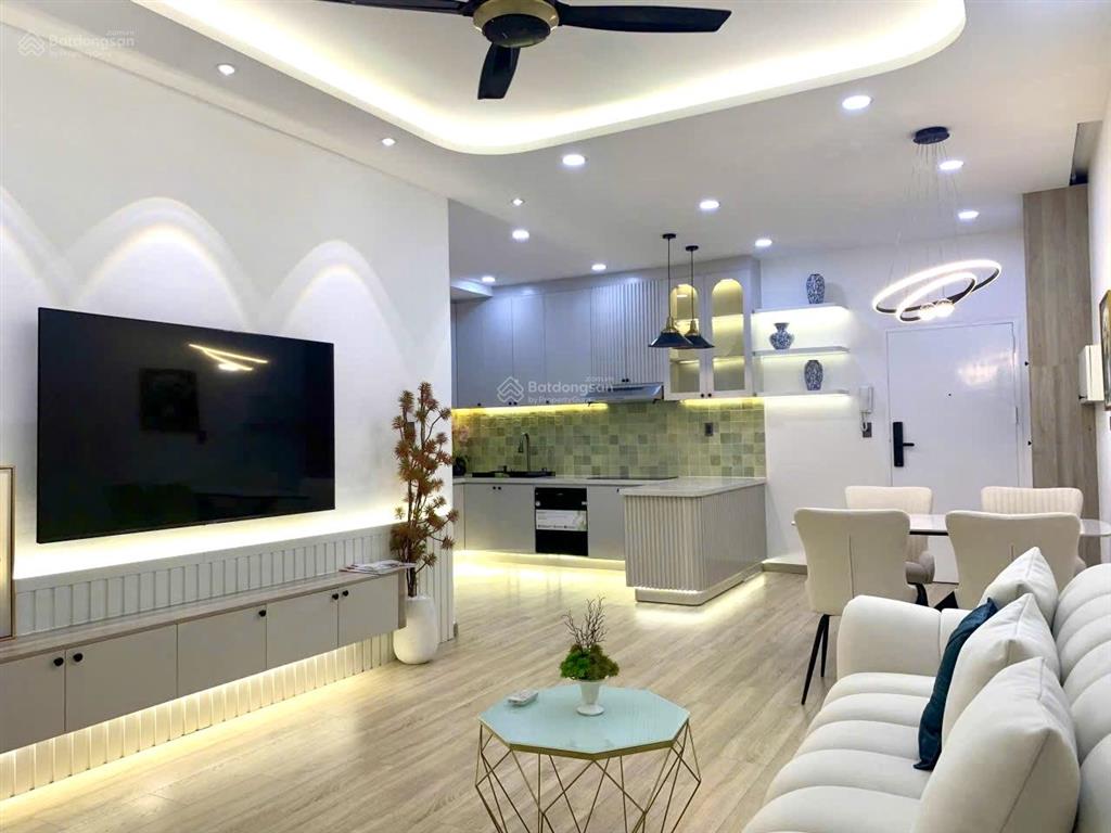 Cho thuê sky garden, 3pn  2wc, 115m2, full nt cao cấp như hình 100%