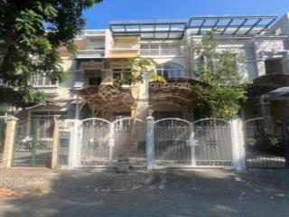 Cho thuê biệt thự phú mỹ hưng nhà mới nội thất cao cấp giá rẻ khu