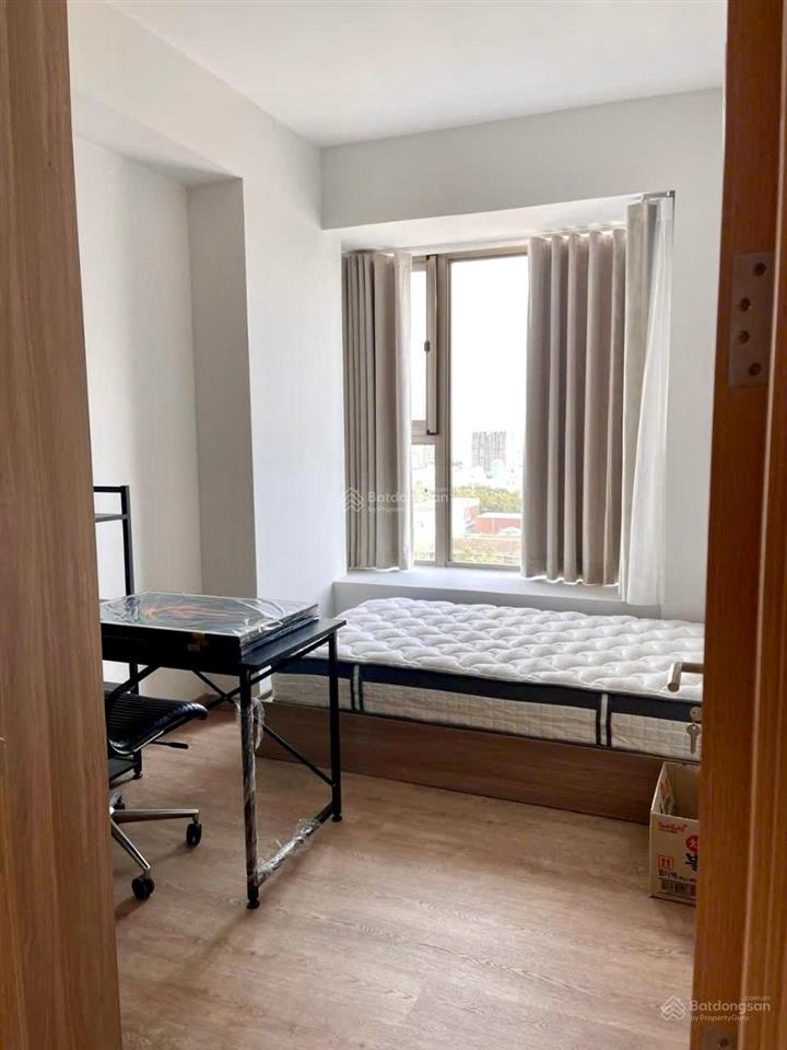 Cần cho thuê midtown the peak 2pn  2wc  full nội thất mới  nhà thật 100%  giá 30tr