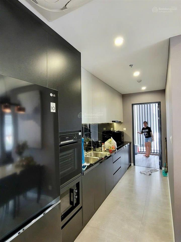 Cho thuê the antonia 80m2  2pn  2wc, view biệt thự, giá thuê 27tr/tháng (bao phí quản lý)