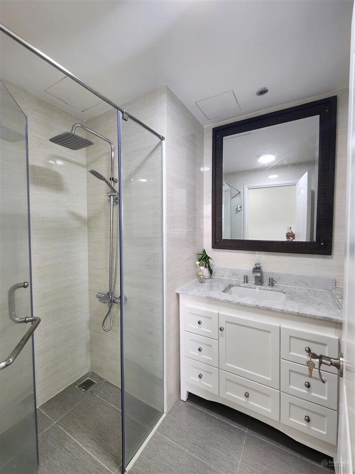 Cho thuê nhanh green valley, pmh, q7. dt 120m2 3pn, full nội thất cao cấp 100%, giá 33 triệu