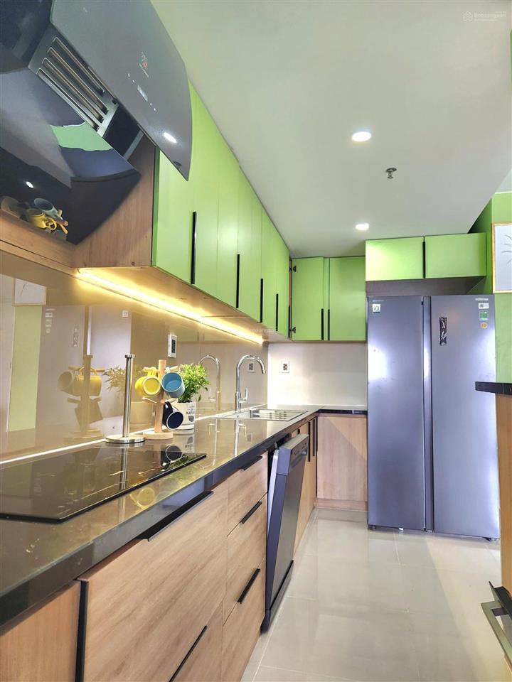 Cho thuê nhanh green valley, pmh, q7. dt 120m2 3pn, full nội thất cao cấp 100%, giá 33 triệu