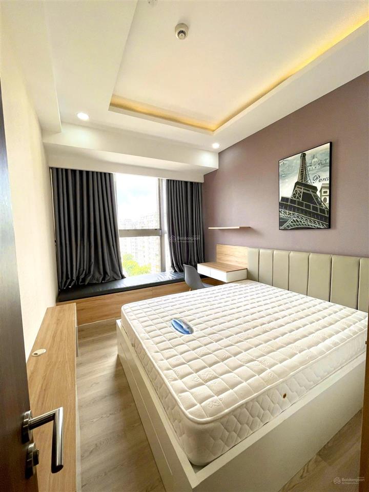 Cho thuê căn góc midtown 2pn2wcview biệt thự có ô xe  giá 28tr, rõ ràng nhà mới 100%