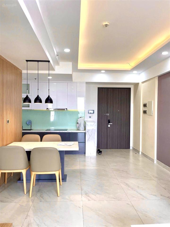 Cho thuê căn góc midtown 2pn2wcview biệt thự có ô xe  giá 28tr, rõ ràng nhà mới 100%