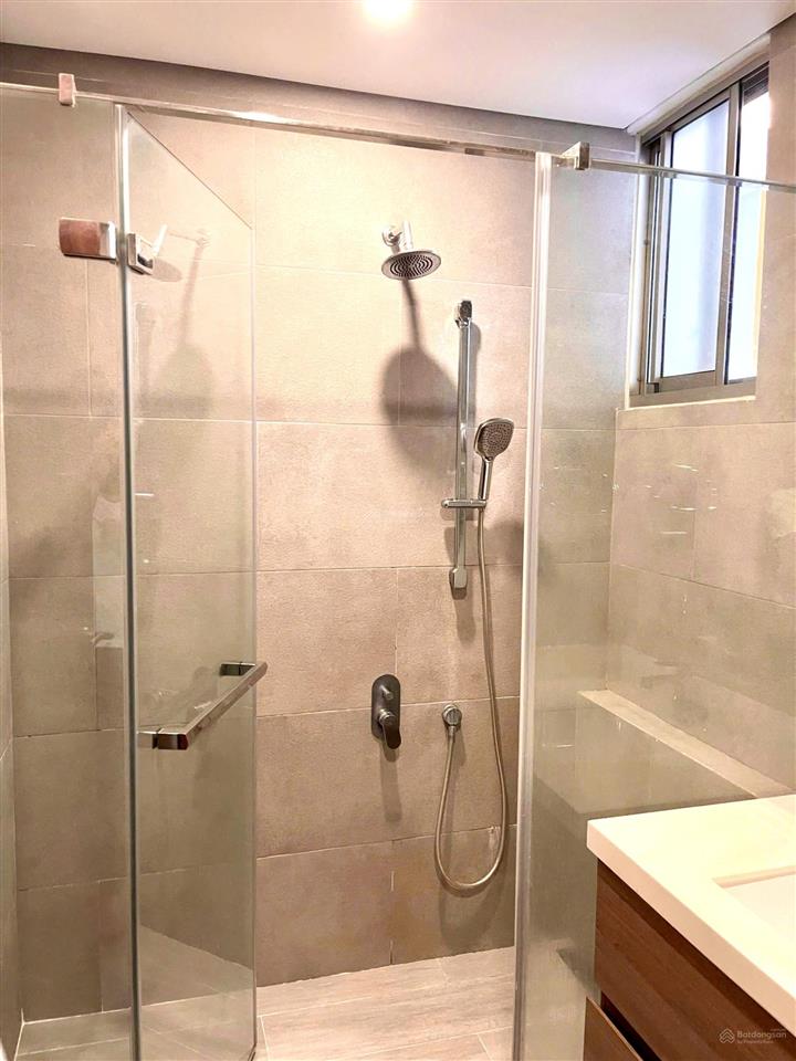 Cho thuê căn góc midtown 2pn2wcview biệt thự có ô xe  giá 28tr, rõ ràng nhà mới 100%