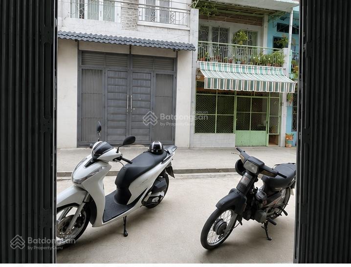 Khuông việt  hẻm / 1 trước nhà 6m gần hoà bình đầm sengiáp q11 q tân bình  ngang 4.3mx 14