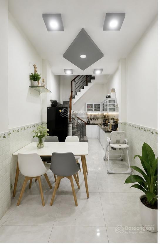 Nhà đẹp 4 tầng gò dầu kế aoen tân phú
 dt 3 x 7,5m ( 22 m2), + kết cấu 1 trệt 3 lầu, chỉ 3.55t