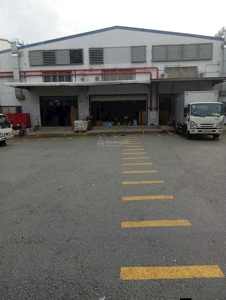 Cho thuê nhà xưởng 4100m2 thuận an, gần kcn sóng thần 1. giá 300tr