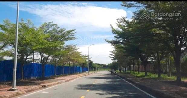 Cần cho thuê xưởng 2200m2 thuận an bd gần vsip 1, có pccc tự động