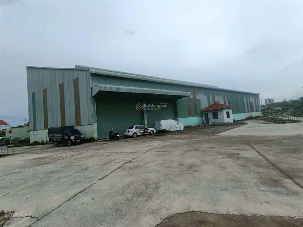 Cho thuê nhà xưởng 2800m2 gần ql 1k dĩ an bd. xe container 200tr/th tl