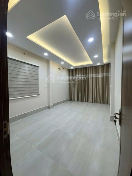 Quận 11  lãnh binh thăng  hẻm 8m thông  4 tầng btct  4pn  nhỉnh 8t ( tl )