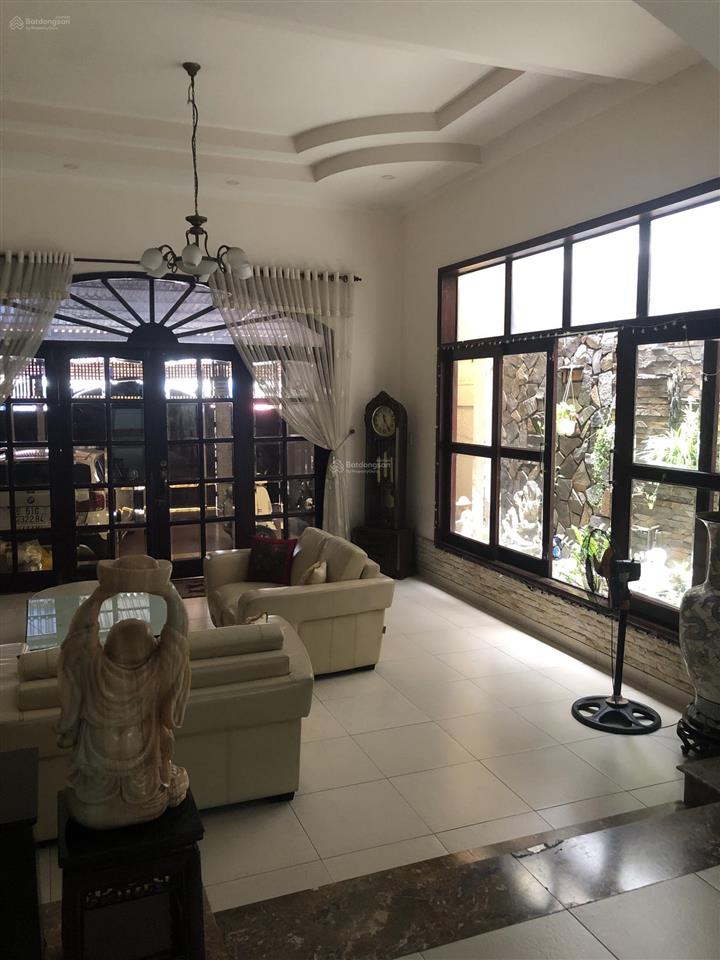 Bán nhà mặt tiền trung tâm hành chính bình thạnh