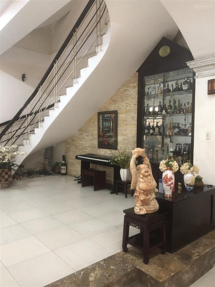 Bán nhà mặt tiền trung tâm hành chính bình thạnh