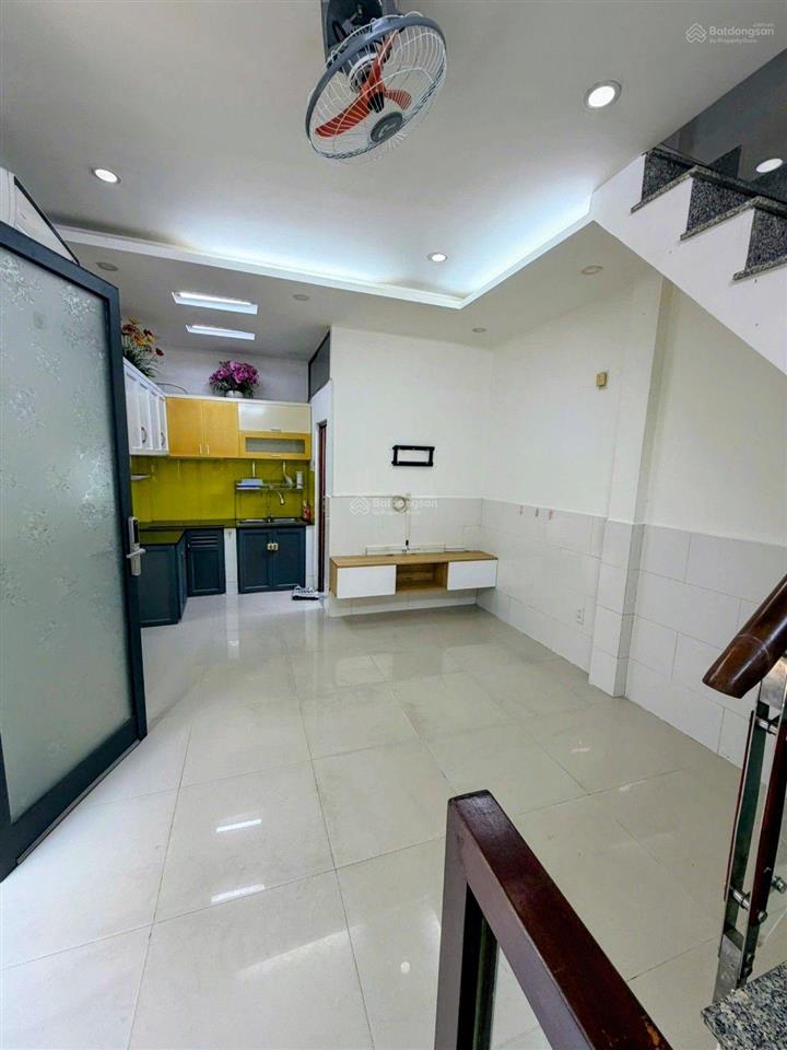 1 xẹp huỳnh văn chính, tân phú, 24m2 x 2 tầng, giá 3.6 tỷ tl