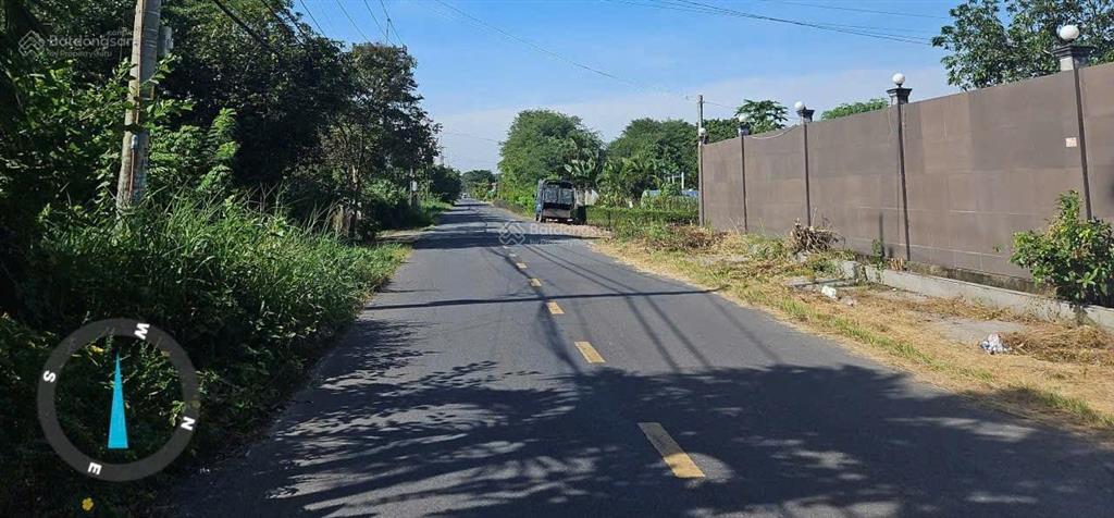 Mặt tiền nhựa, xã nhuận đức, củ chi, tổng 1000m2 giá bán 20 tỷ