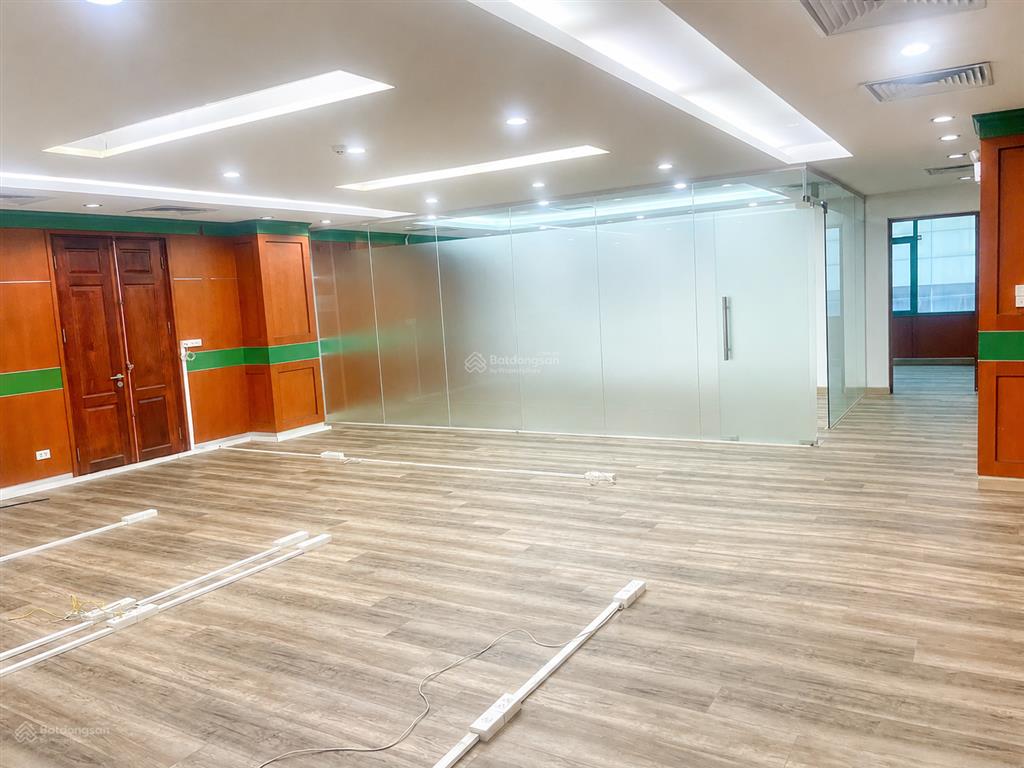 Cho thuê văn phòng 130m² tầng 5 dịch vọng hậu, cầu giấy, hà nội