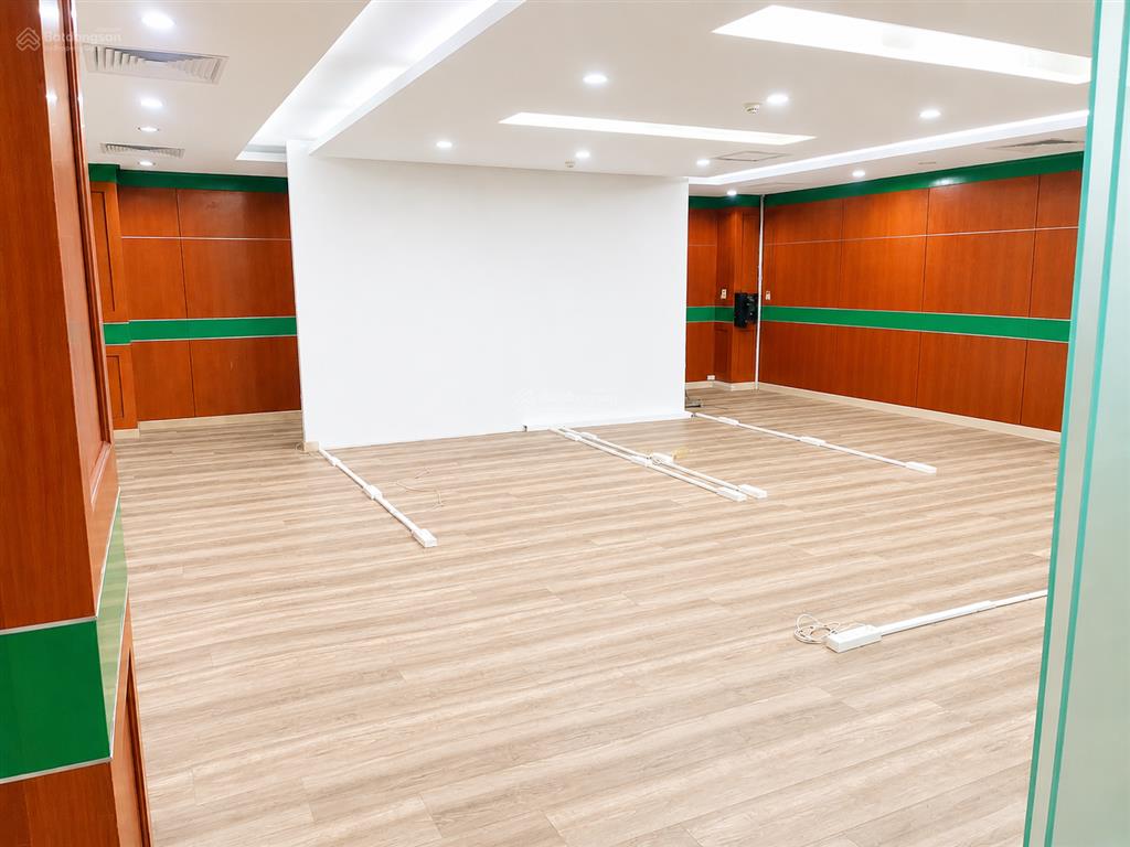Cho thuê văn phòng 130m² tầng 5 dịch vọng hậu, cầu giấy, hà nội