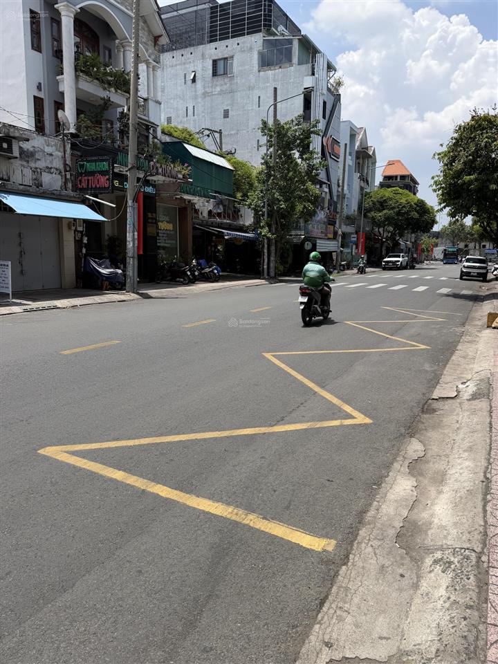 Bán nhà mtkd mã lò 3,8x22m  3 tấm nhỉnh 7 tỷ