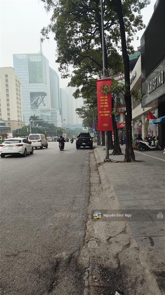 Trần duy hưng trung hoà. 52m2 6 tầng.ngõ thông cạnh hồ, 10m ra phố . thang máy. giá 16,x tỷ