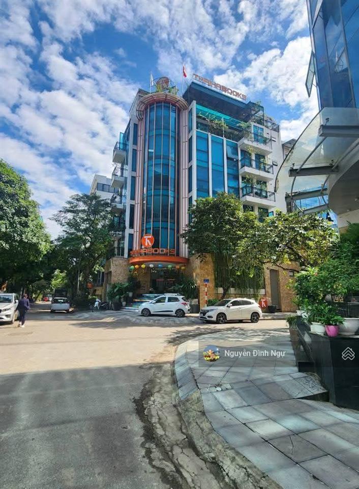 Đất đấu giá đức diễn 144m2 . mt8m. xây toà vp 10 tầng đẳng cấp. cực hiếm. đầu tư chỉ 37 tỷ
