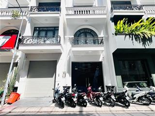 Khu vip bảo sơn residence  57 nguyễn sơn (8mx15.6m) đúc 4 tấm mới thang máy làm công ty