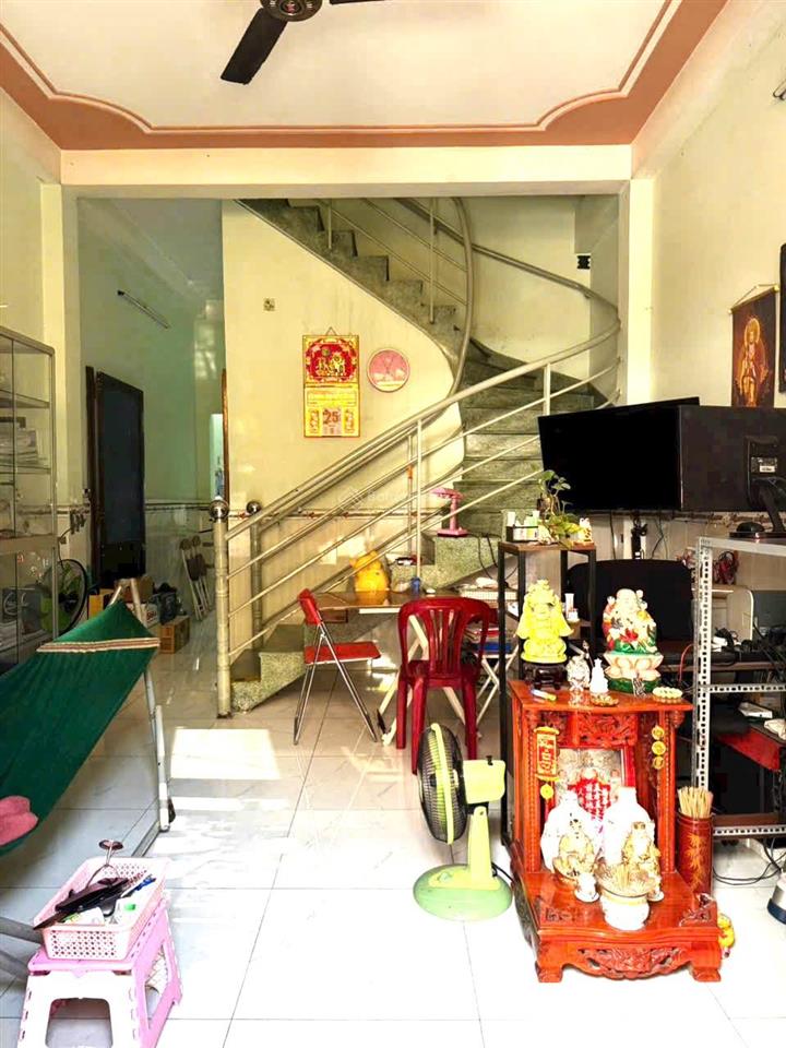 Hẻm xe hơi 4m nguyễn sơn  cách mặt tiền 50m (4mx13m, 1 lầu), giá 5.7 tỷ thương lượng