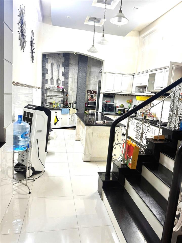 Chỉ 10,6 tỷ chính chủ bán mặt tiền lê lâm khu họ lê (4m x 20m) trệt 3 lầu