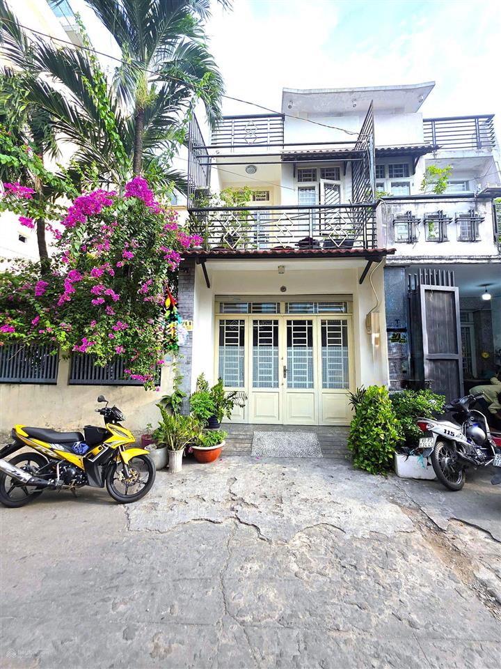 Bán nhà hẻm 8m xe hơi vào nhà ngay chợ tân hương, tân phú dt 83m2 nhỉnh 8 tỷ