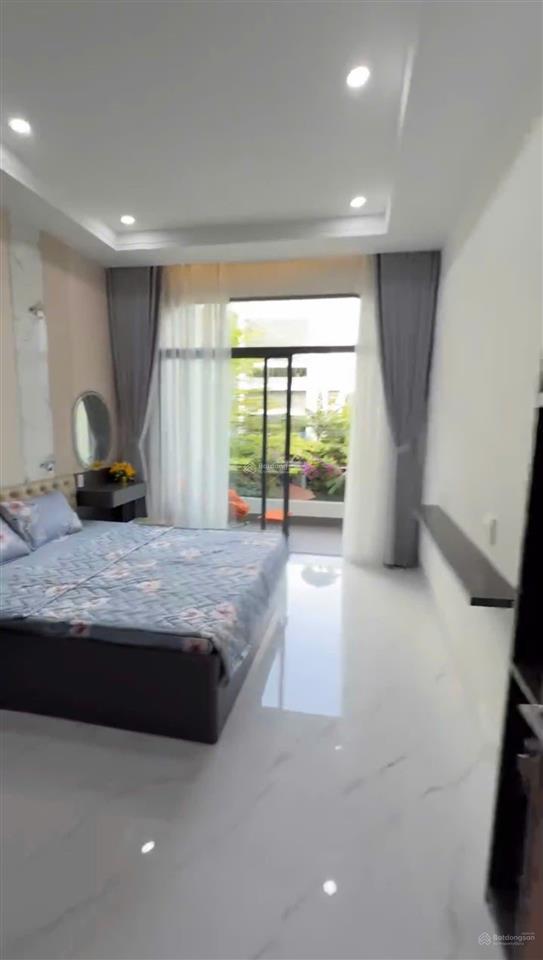 Cần bán gấp nhà kdc t30 bình hưng đang cho thuê 14 triệu/tháng giá chỉ 1ty200tr