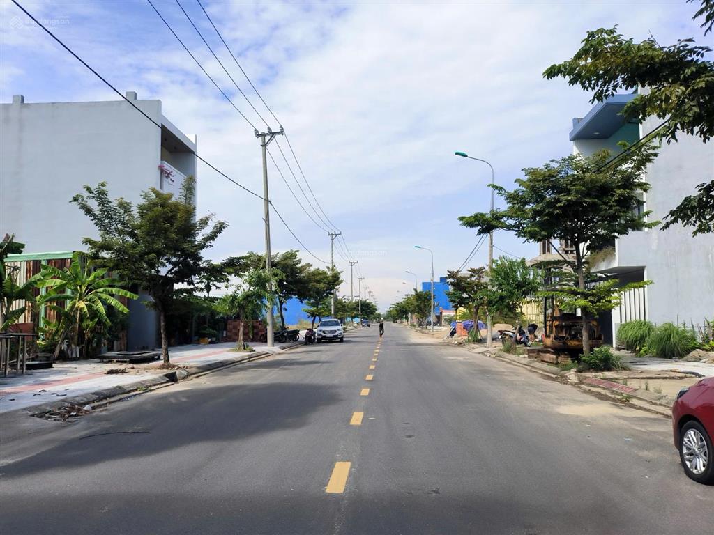Chính chủ chú thạnh kẹt tiền bán gấp đất hói kiểng 17 b2.55 khu nam hòa xuân giá 4 tỷ