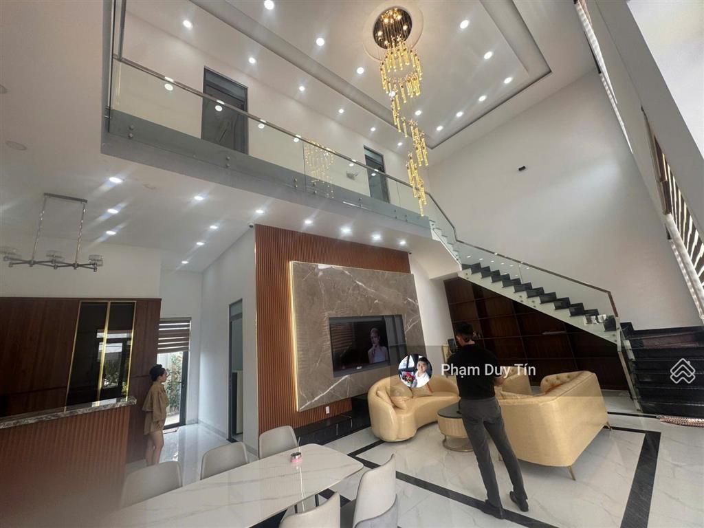 Cần ra nhanh căn villa ở đề gi  cát khánh  bình định. cách biển chỉ vài trăm mét