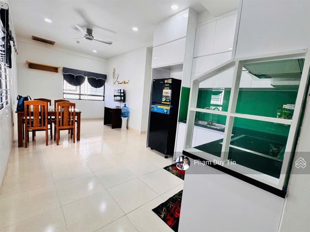 Căn góc thương mại ssh07 view công viên, view thành phố xem pháo hoa. ban công hướng đông rất mát