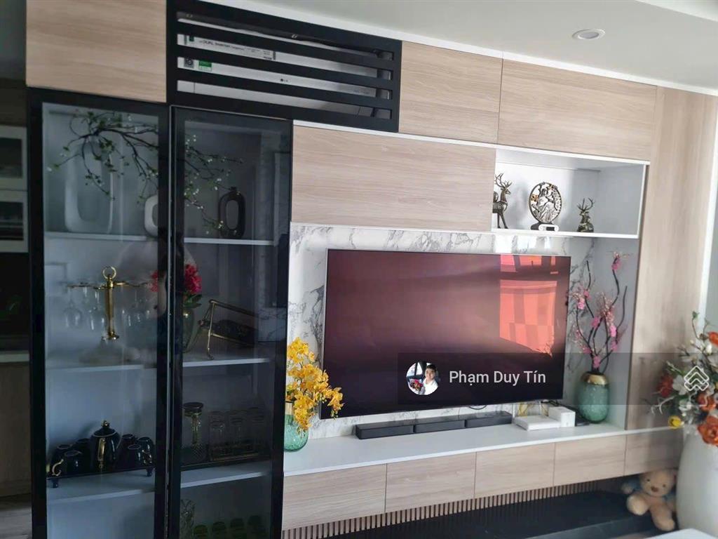Chính chủ gửi bán căn góc full nội thất hud building. vị trí vàng địa chỉ số 4 nguyễn thiện thuật