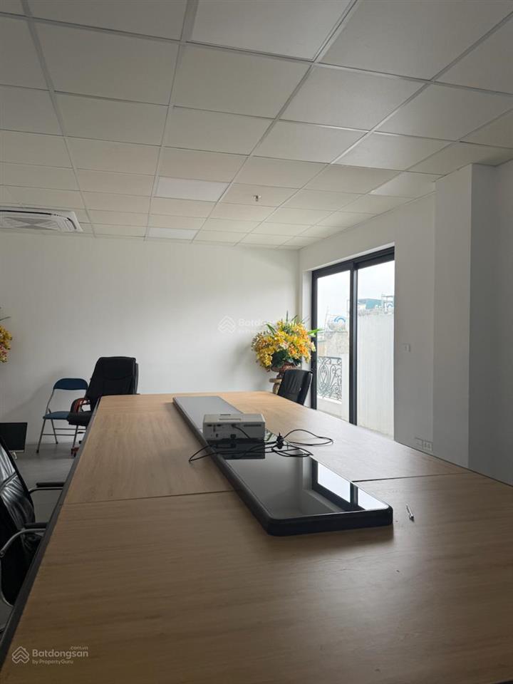 Bán nhà phố dương khuênguyễn hoàng, cầu giấy lô góc kd 250tr/tháng dt 140/180m2 9t mt 24m giá 89tỷ
