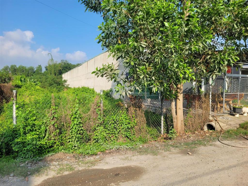 10x60 đường nhựa thông ra cổng kcn phước đông. 2,x tỷ