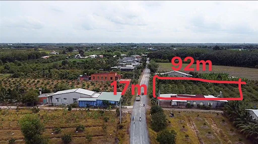 17x92m. hơn 1500m2 có thổ cư. đường nhựa. 2,12 tỷ