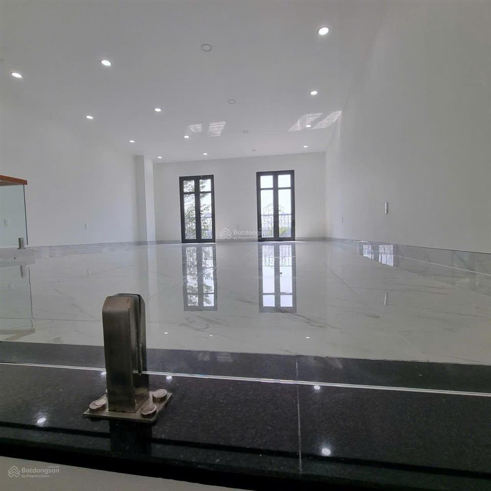 Bán nhanh shophouse trung tâm tp dĩ an  vị trí vàng kinh doanh siêu đẹp