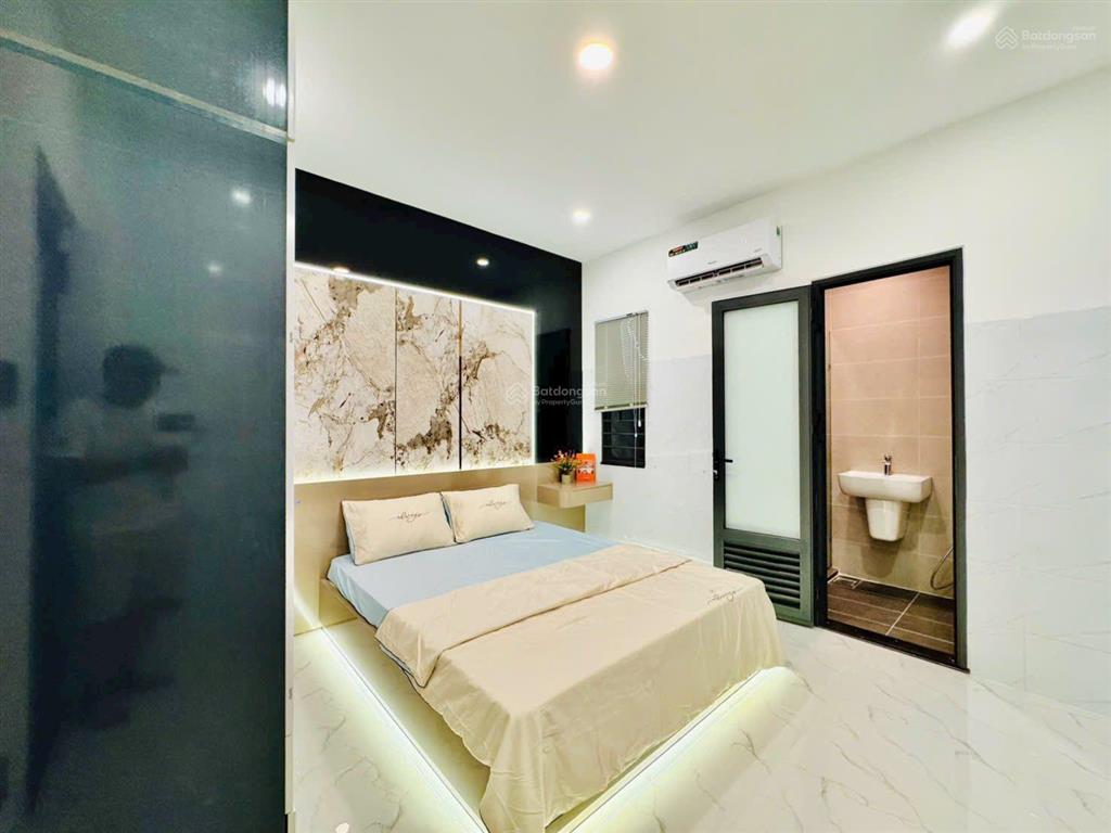 Nhà nguyễn gia trí  bình thạnh  dòng tiền 20tr/tháng chỉ 3 tỷ 950