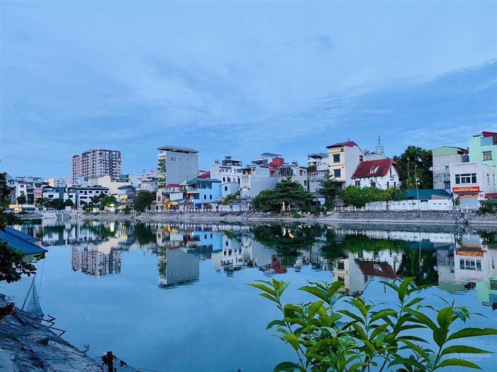 Đất phân lô ngọc thuỵ  80m2 vài bước ra đường oto tránh  rất phù hợp gia đình an cư lâu dài