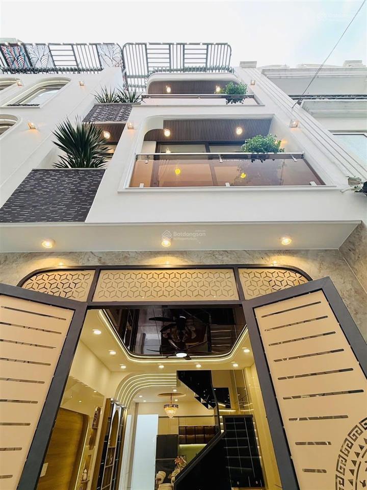 Bán nhà đẹp phan văn hân hẻm xe hơi 7m, 64m2 chỉ 3 tỷ 300, vài phút tới q1